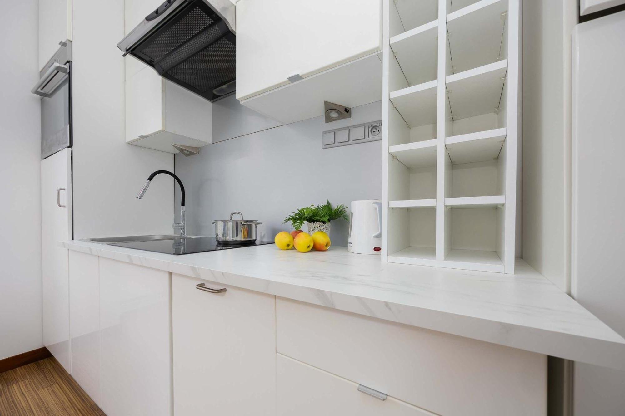 Mokotow Modern With Desk For Remote Work By Renters Warschau