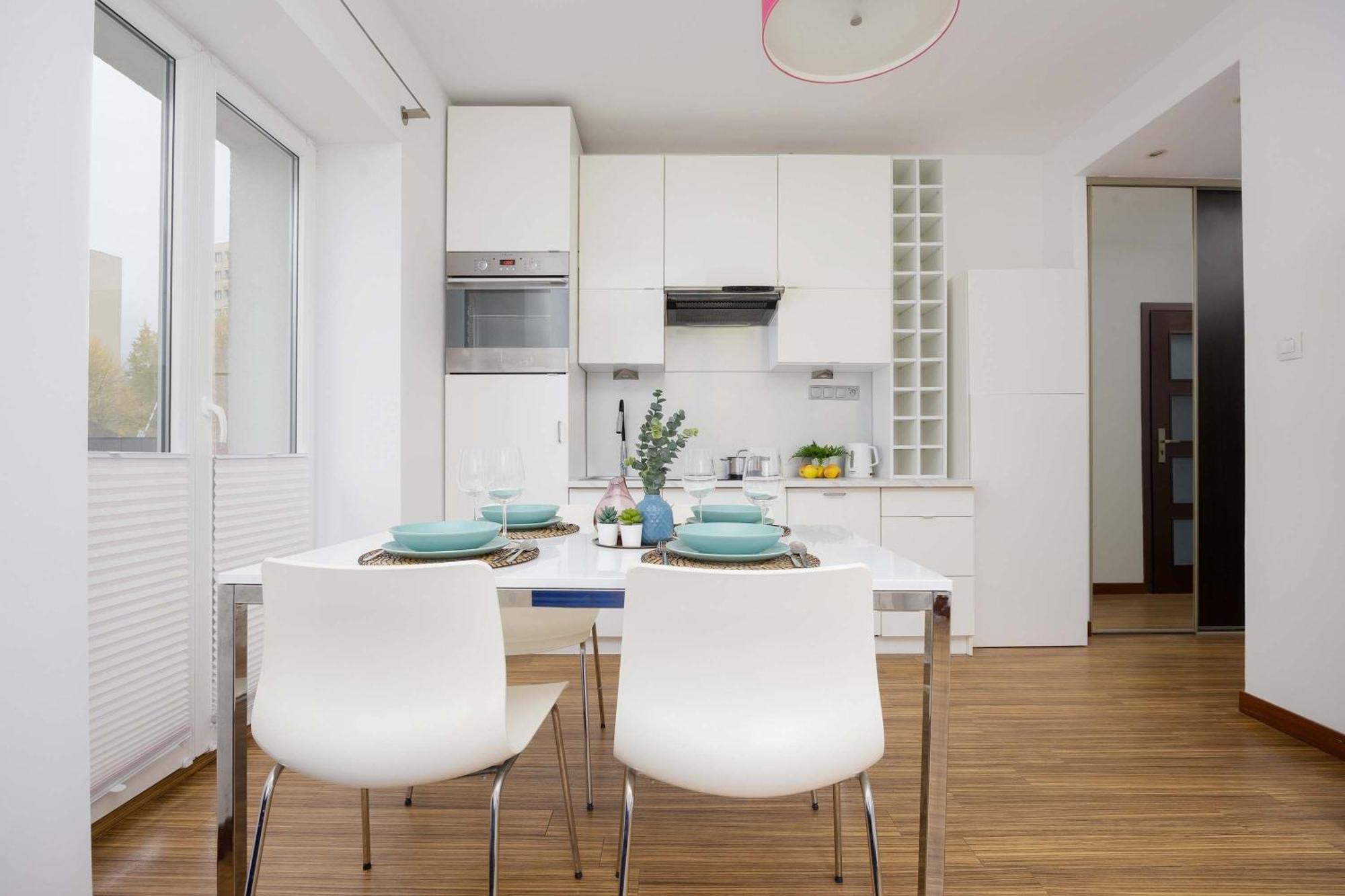 Mokotow Modern With Desk For Remote Work By Renters * Warschau